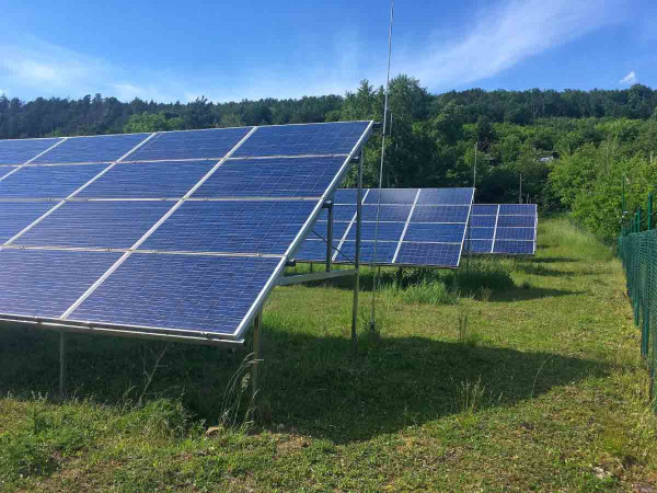 Stacionární fotovoltaické panely